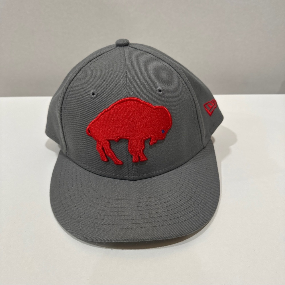 NFL Buffalo Bills Throwba New Era Black and Gray 59FIFTY Fitted Hat (Size 7 3/8)